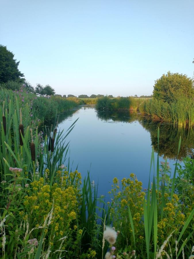 B&Bslapenopeeneiland Kaag Esterno foto