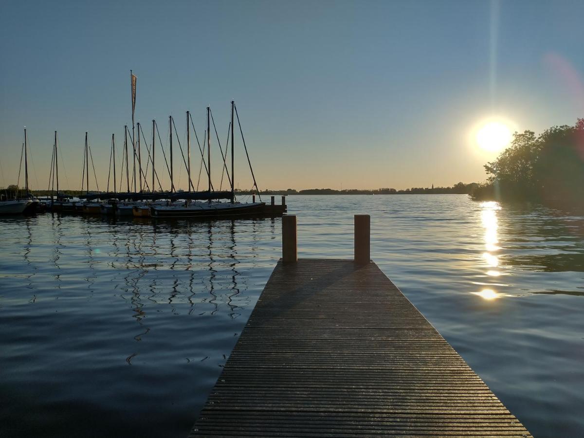 B&Bslapenopeeneiland Kaag Esterno foto