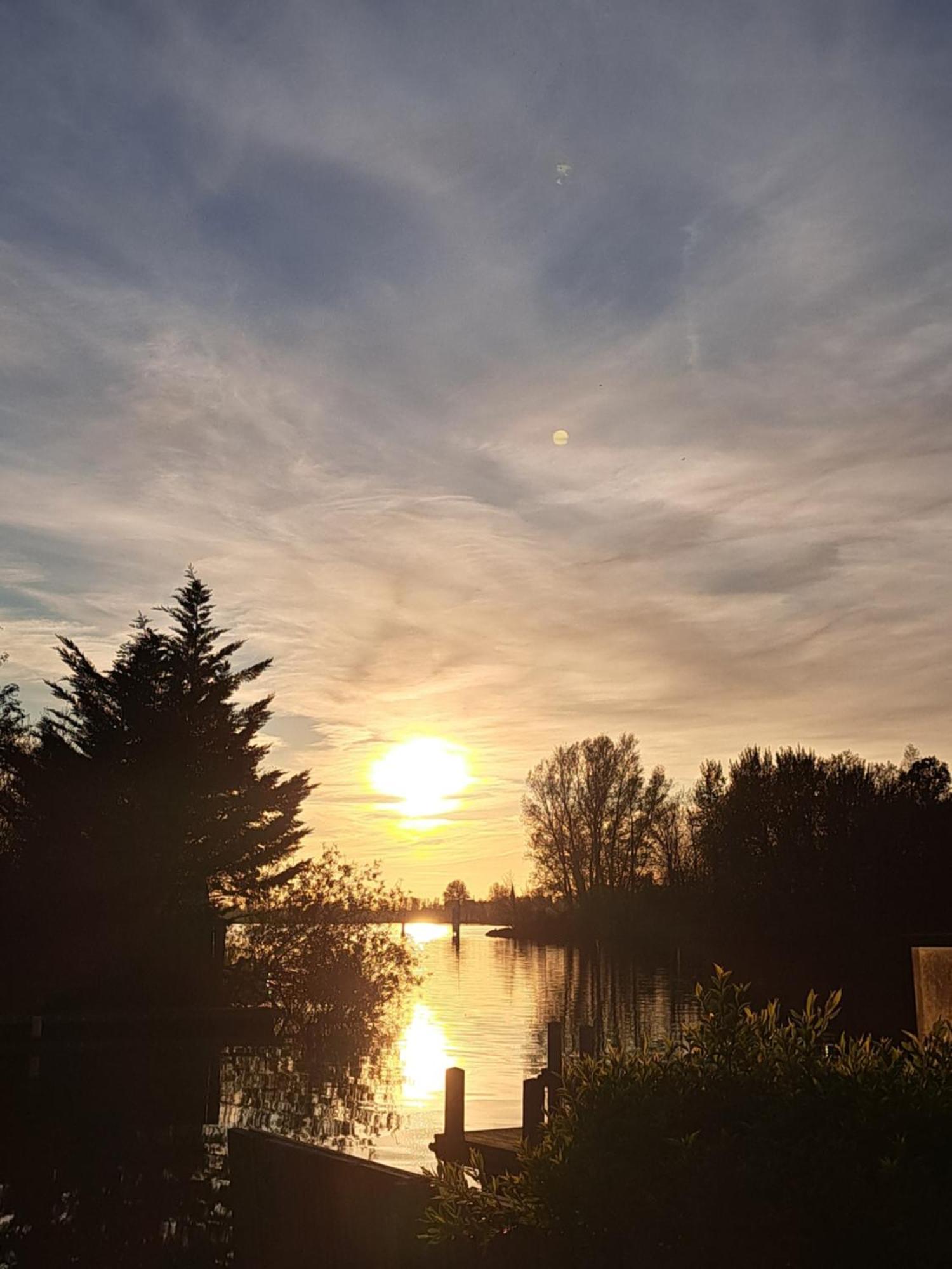 B&Bslapenopeeneiland Kaag Esterno foto